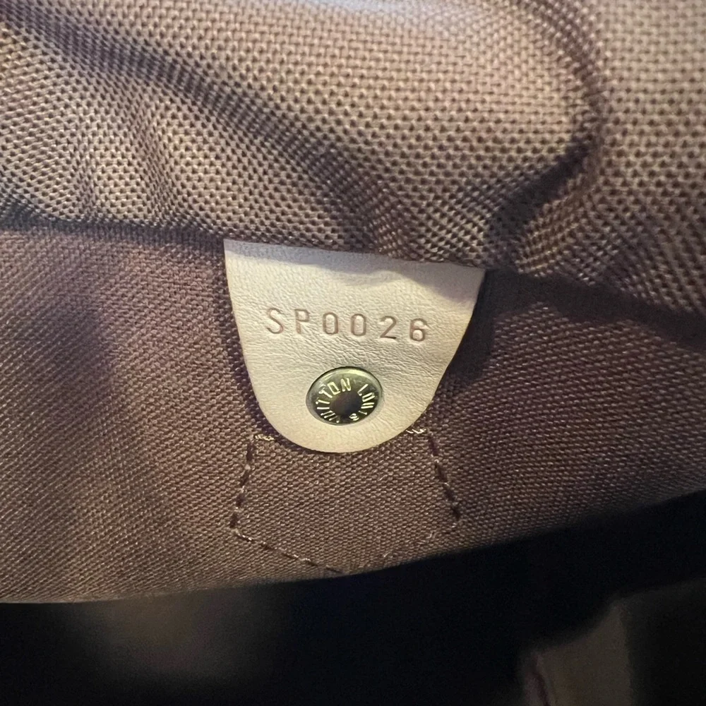 Authentic Louis Vuitton Speedy 25cm Handbag - Picture 11 of 12